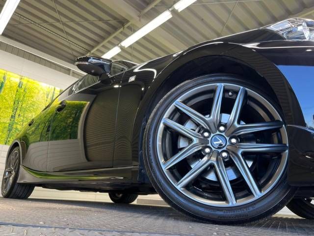 Lexus IS 2015-01 182196-13