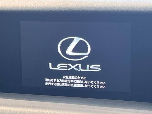 Lexus IS 2015-01 182196-2