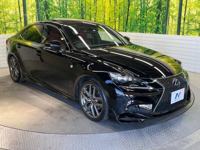 Lexus IS 2015-01 182196-16