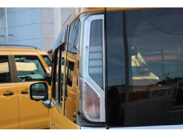 Suzuki SPACIA 2018-03 28760-10