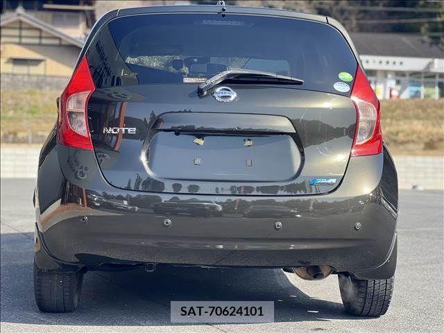 Nissan NOTE 2016-02 256350-1