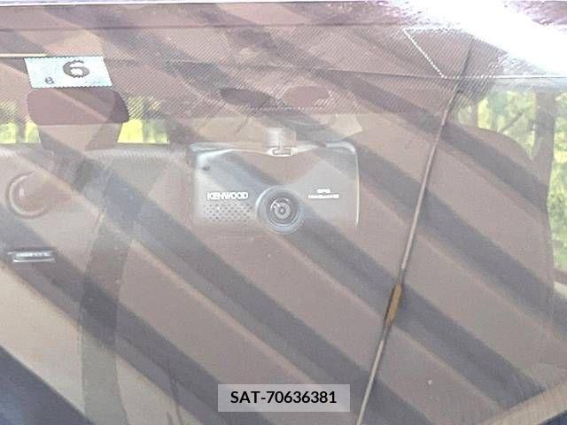 Toyota PRIUS ALPHA 2015-06 282407-4