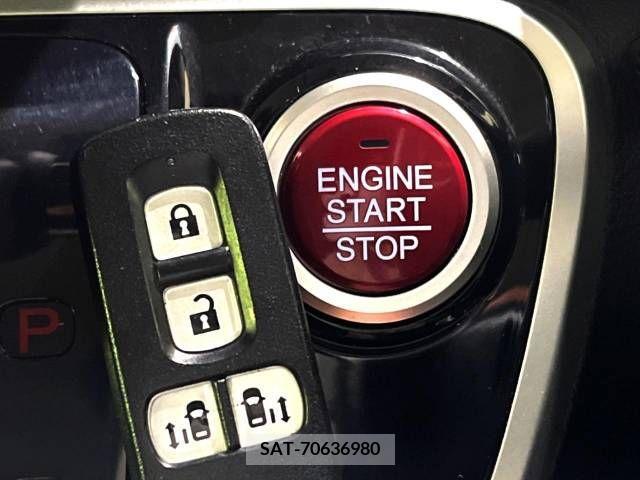 Honda N BOX CUSTOM 2015-06 336131-7
