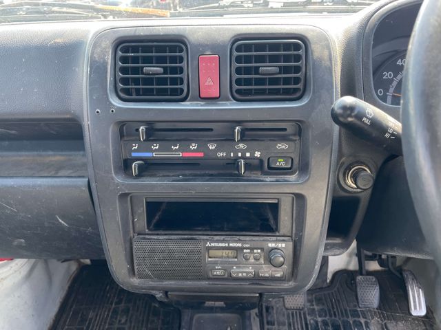 Suzuki CARRY TRUCK 2003-04 22542-22