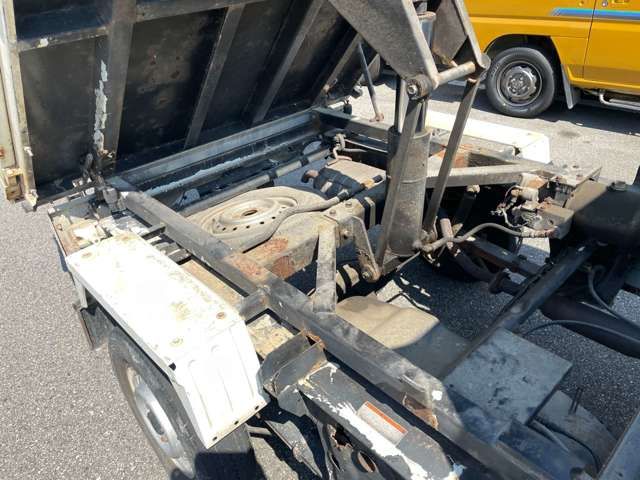 Suzuki CARRY TRUCK 2003-04 22542-9