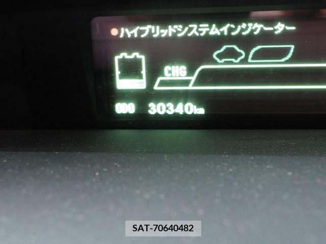 Toyota PRIUS 2014-06 352559-2