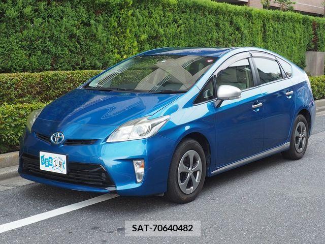 Toyota PRIUS 2014-06 352559-0