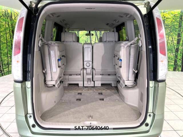 Nissan SERENA 2012-03 367808-10