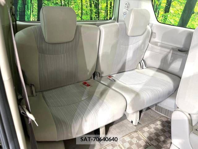 Nissan SERENA 2012-03 367808-9
