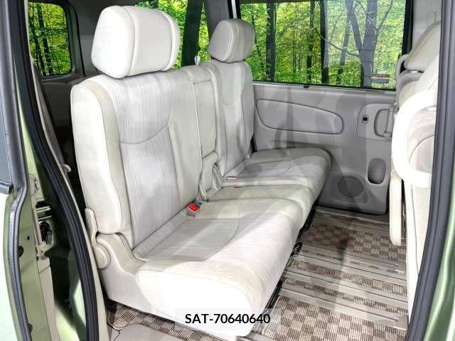 Nissan SERENA 2012-03 367808-8
