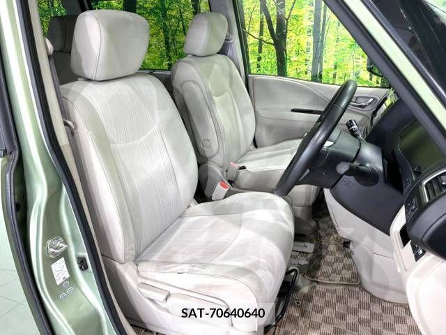 Nissan SERENA 2012-03 367808-7