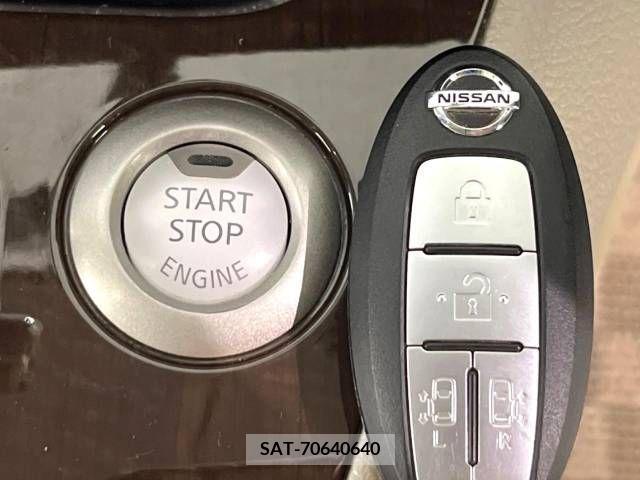 Nissan SERENA 2012-03 367808-6