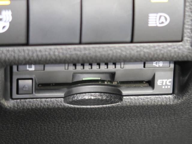 Toyota RAV4 2019-07 11889-6