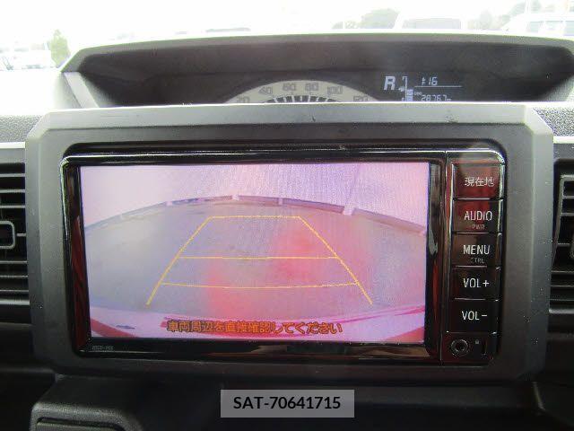 Toyota Pixis Mega 2019-01 204769-10