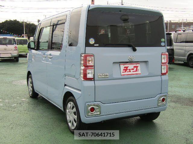 Toyota Pixis Mega 2019-01 204769-8