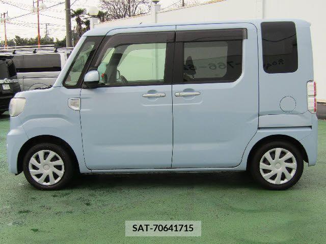 Toyota Pixis Mega 2019-01 204769-23
