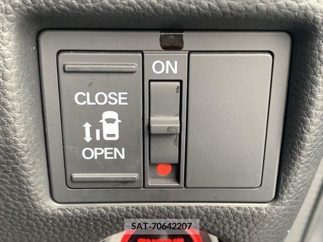 Honda N BOX CUSTOM 2018-10 306992-7
