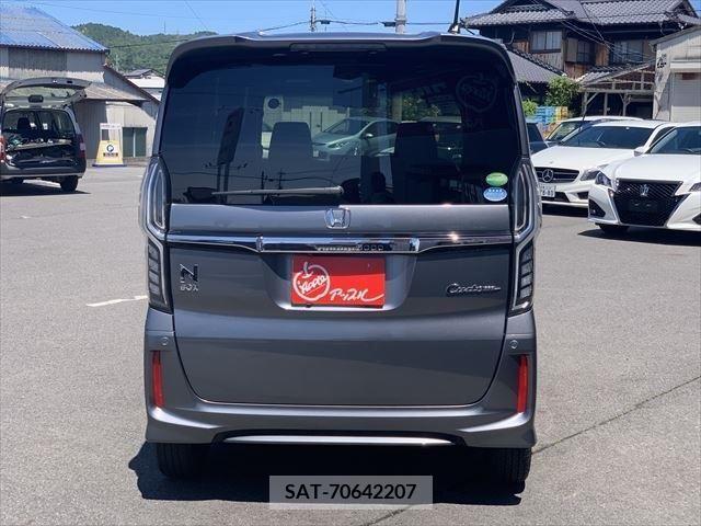 Honda N BOX CUSTOM 2018-10 306992-18