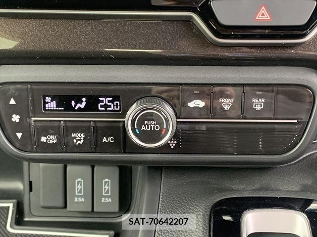 Honda N BOX CUSTOM 2018-10 306992-5
