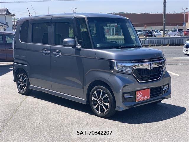Honda N BOX CUSTOM 2018-10 306992-15