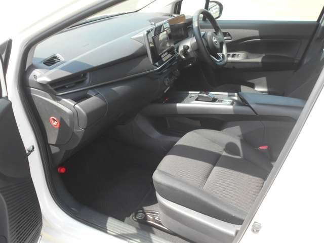 Nissan NOTE 2022-03 2033-6