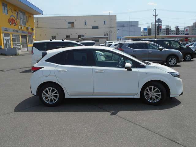 Nissan NOTE 2022-03 2033-4