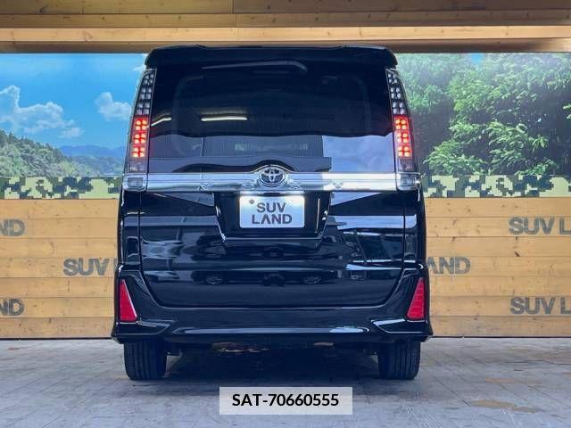 Toyota VOXY 2015-06 347157-15