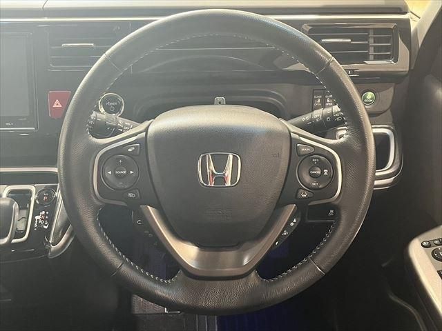 Honda e 2017-10 195679-25