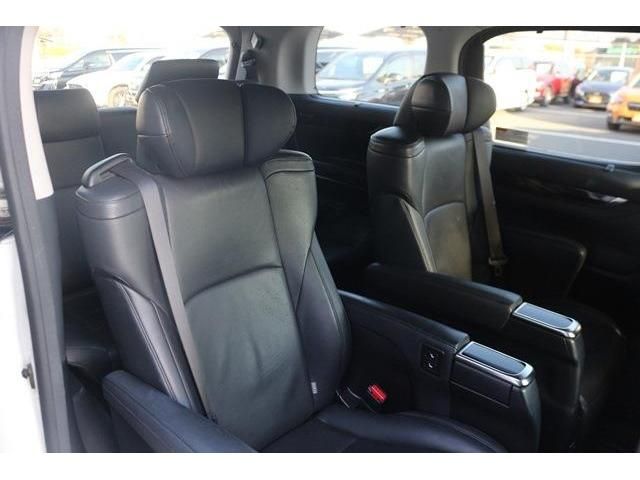 Toyota ALPHARD HYBRID 2016-11 191097-12