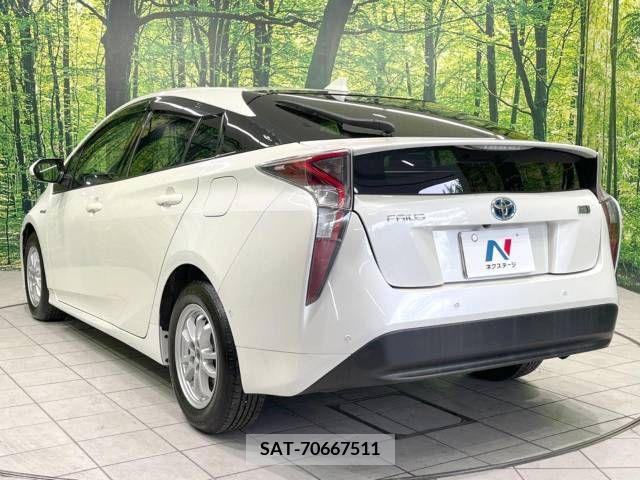 Toyota PRIUS 2016-09 281782-17