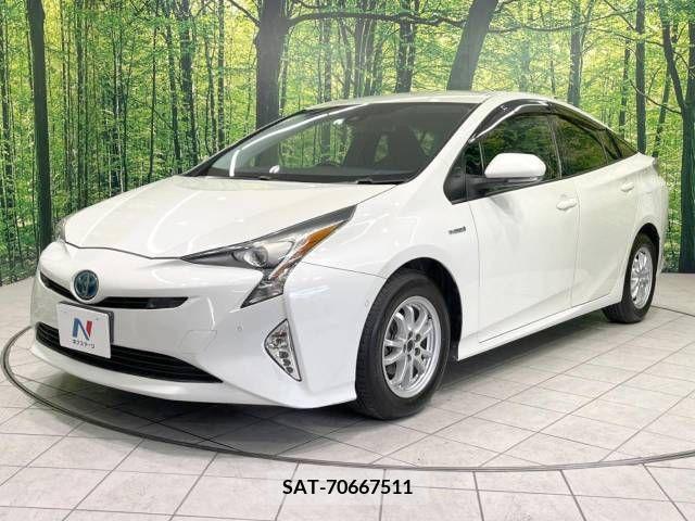 Toyota PRIUS 2016-09 281782-16