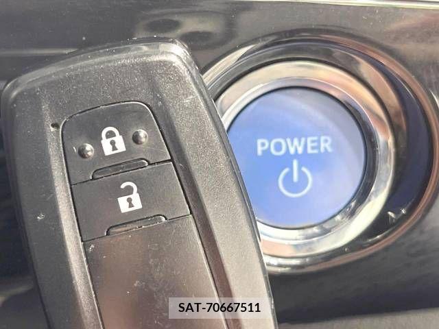 Toyota PRIUS 2016-09 281782-7