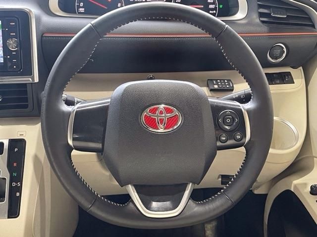 Toyota SIENTA 2015-12 1153-26