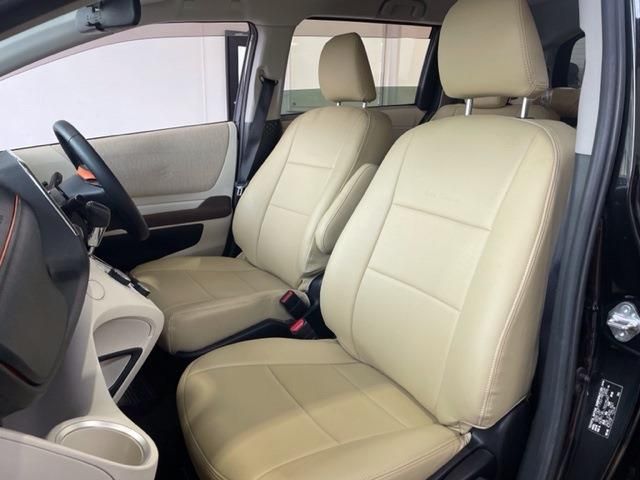 Toyota SIENTA 2015-12 1153-13