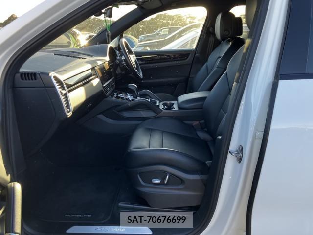 Porsche CAYENNE 2018-11 257443-8