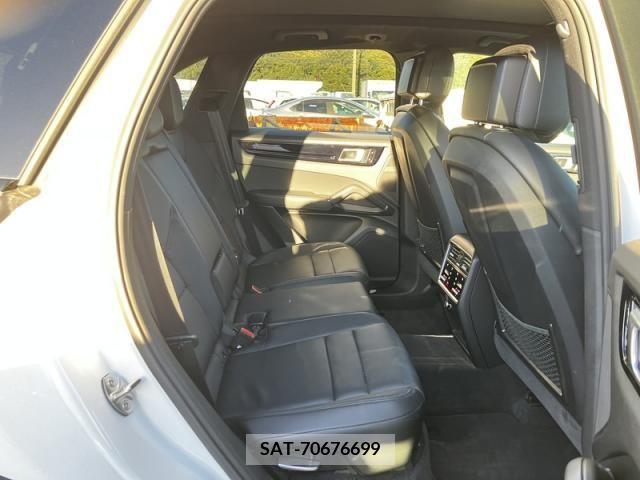 Porsche CAYENNE 2018-11 257443-6
