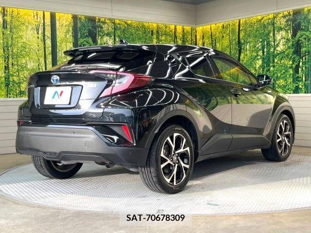 Toyota C-HR 2018-07 264091-17
