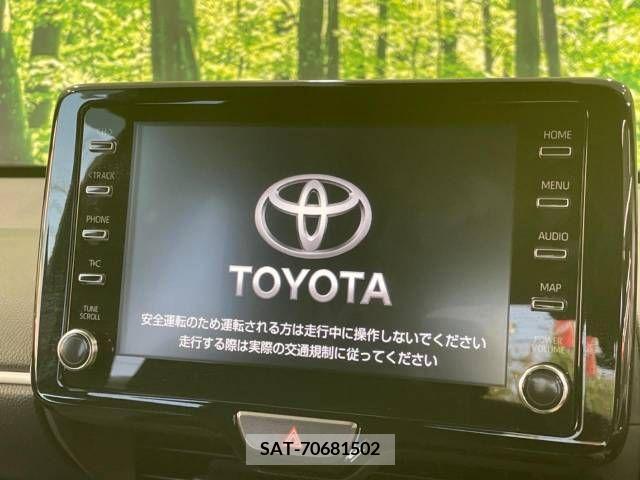 Toyota YARIS 2022-02 371466-2