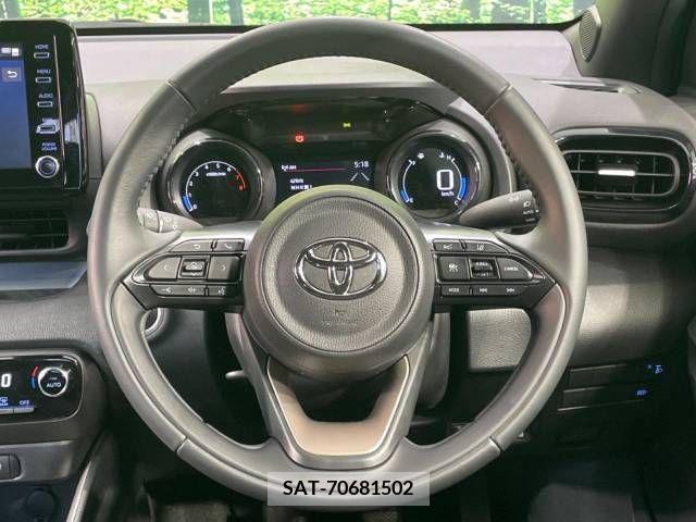 Toyota YARIS 2022-02 371466-11