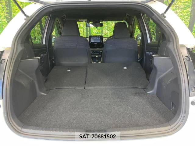 Toyota YARIS 2022-02 371466-10