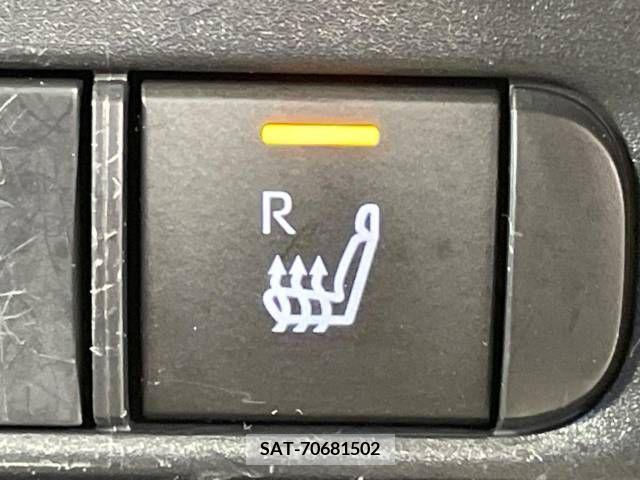 Toyota YARIS 2022-02 371466-5