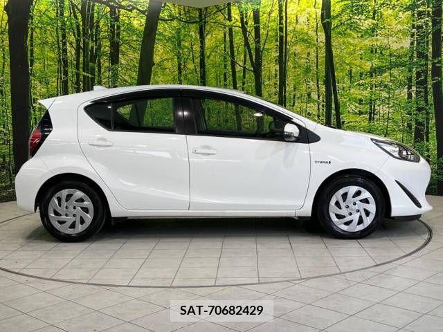 Toyota AQUA 2019-07 389307-16
