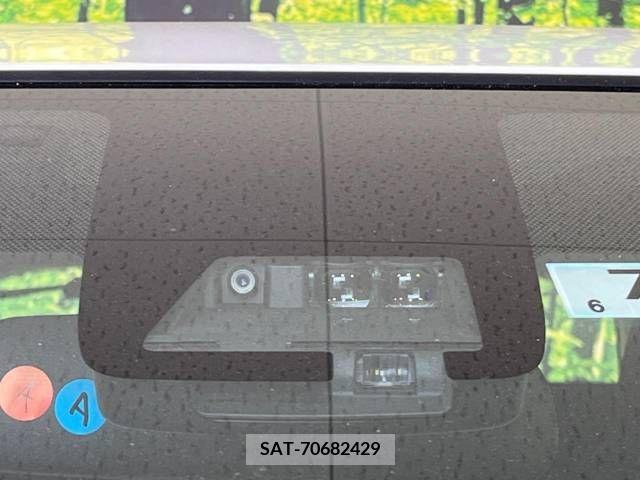 Toyota AQUA 2019-07 389307-2