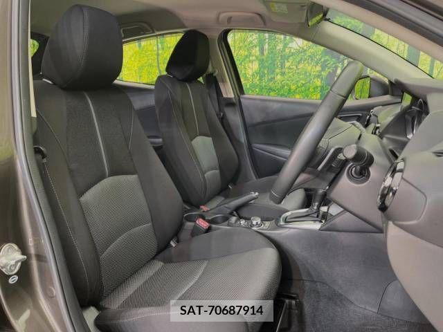 Mazda DEMIO 2017-09 301947-8