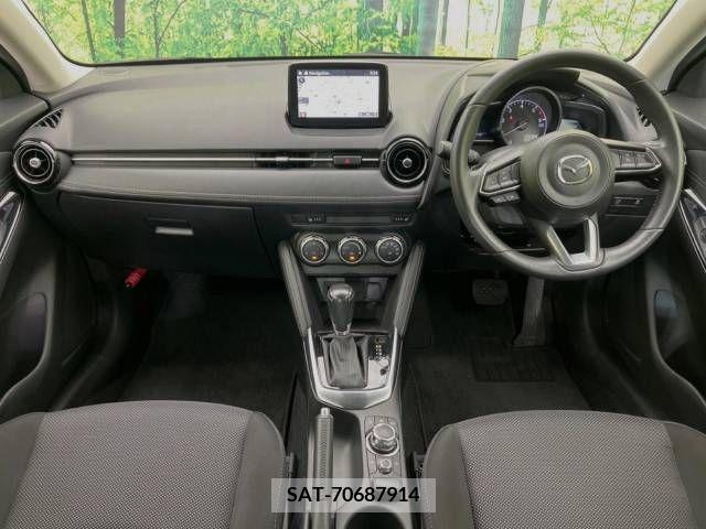 Mazda DEMIO 2017-09 301947-1