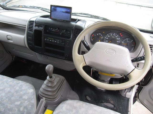 Hino DUTRO 2008-08 182543-18
