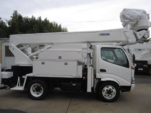 Hino DUTRO 2008-08 182543-5