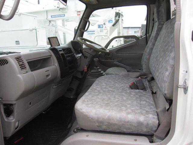 Hino DUTRO 2008-08 182543-29