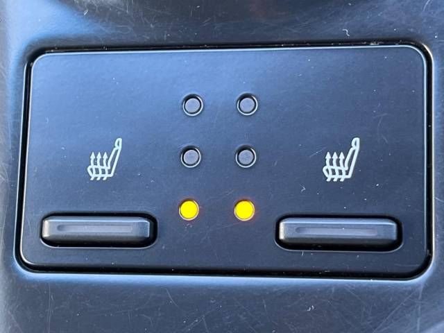 Toyota CAMRY HYBRID 2019-07 28205-4