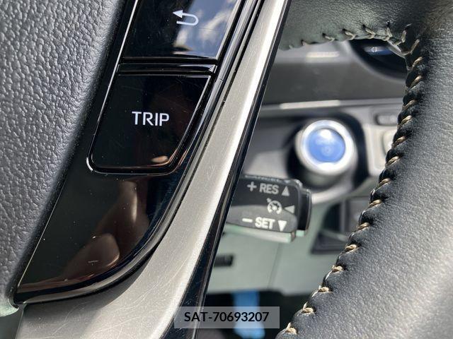 Toyota AQUA 2019-01 328313-4